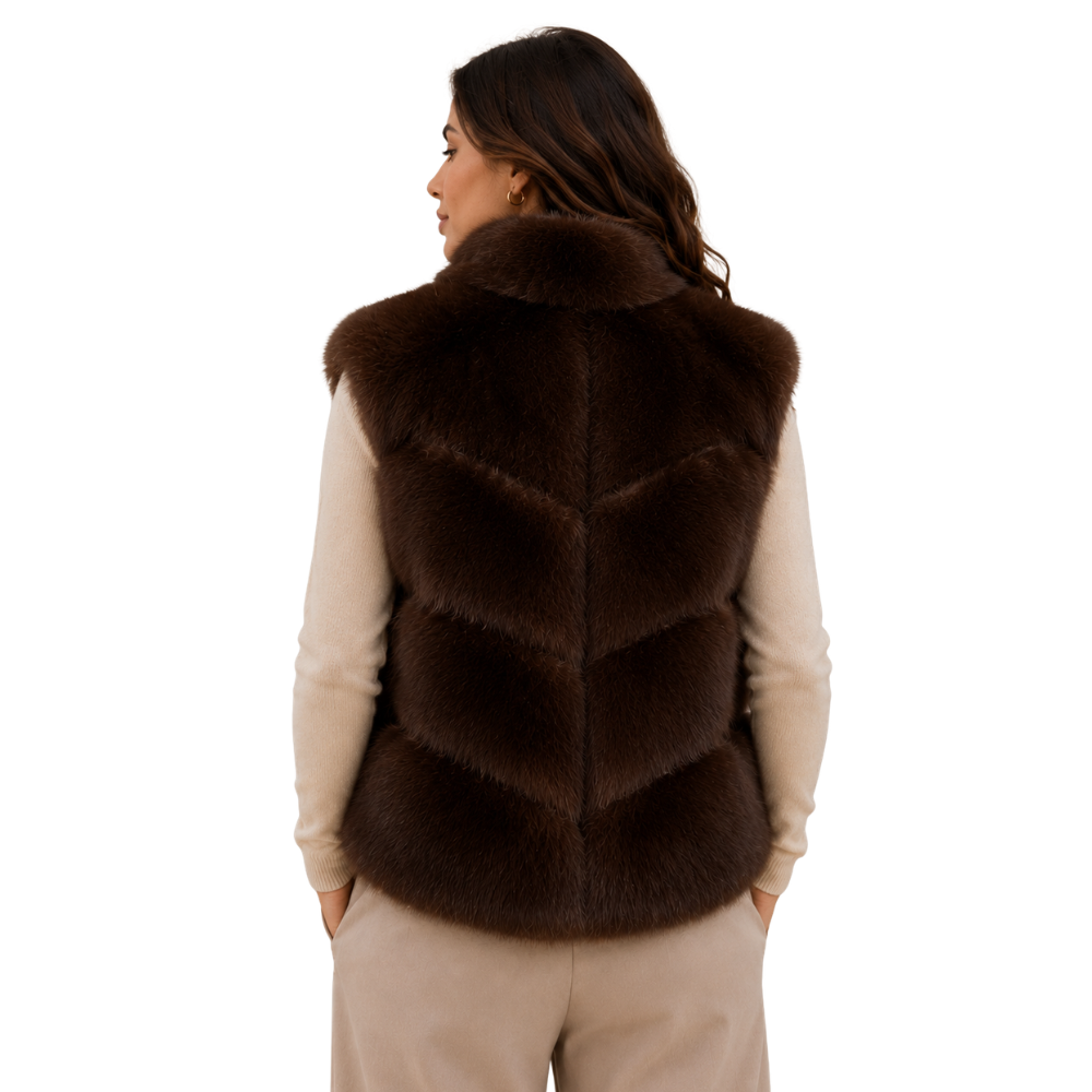Cozy women’s sleeveless winter fur vest